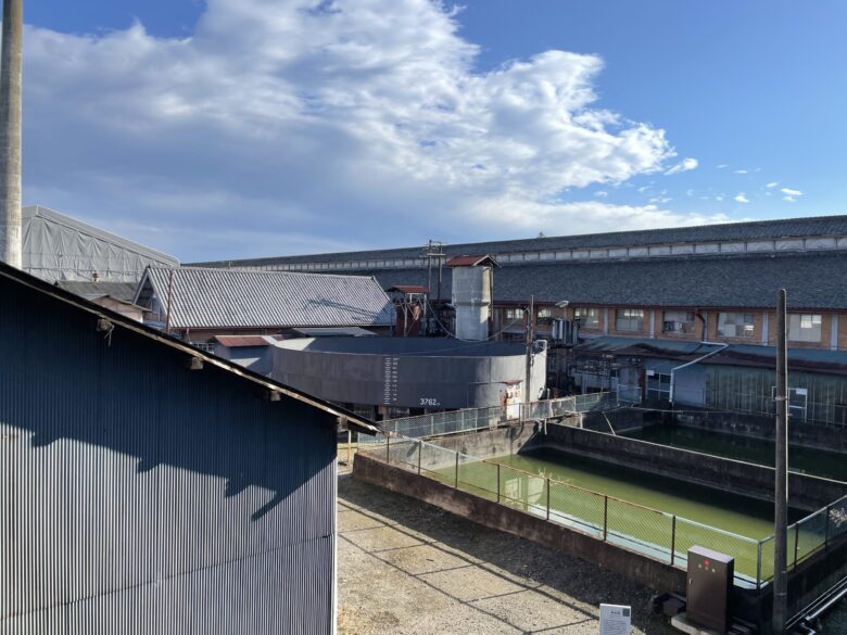 Iron water tank structure