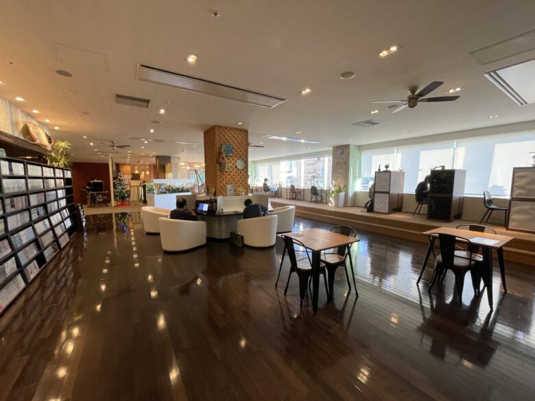 Venus Lounge on the 5th floor