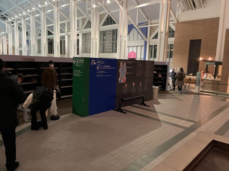 Escalator down to the locker area