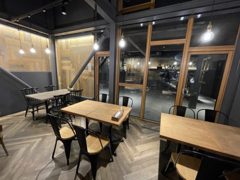 Restaurant seating