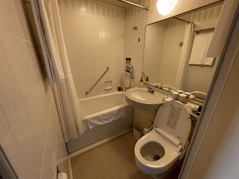Bathroom and toilet unit