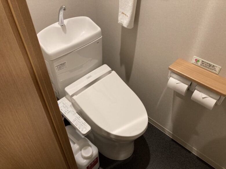 Dormy Inn PREMIUM Nagasaki Ekimae: Toilet (1)