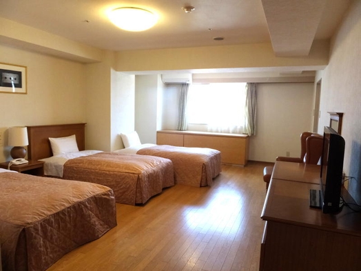 熱海 ホテル ベッド 3人部屋