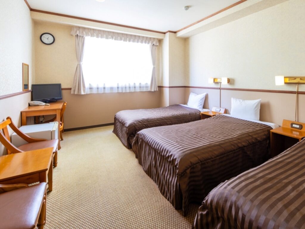 熱海 ホテル ベッド 3人部屋