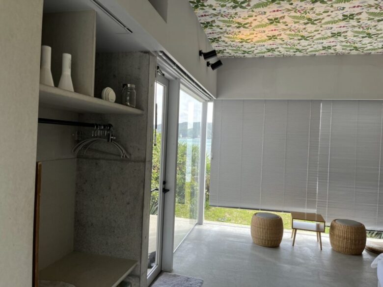Denpaku The Beachfront MIJORA: Guest Room (4)