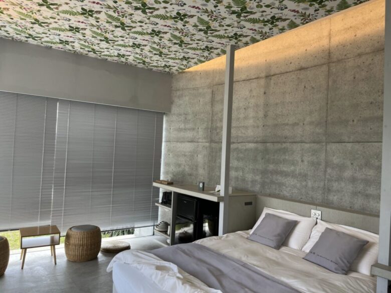 Denpaku The Beachfront MIJORA: Guest Room (2)