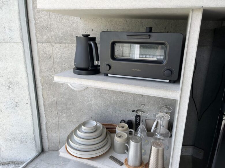 Denpaku The Beachfront MIJORA: Guest Room (10)