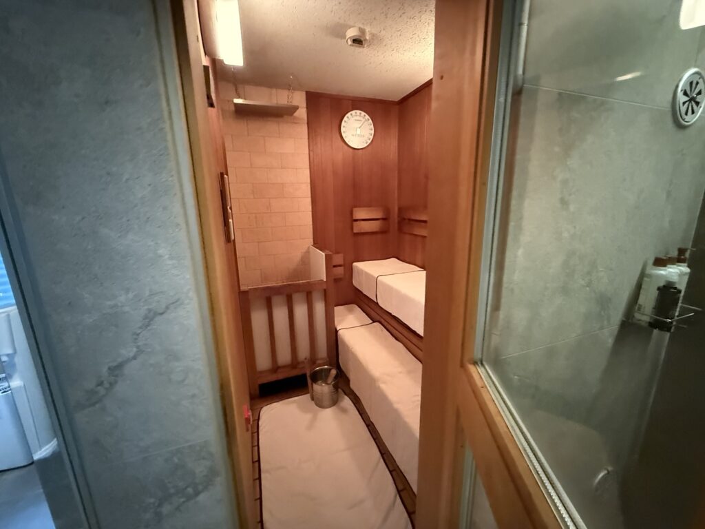 サウナタイガー　サウナ　ドアノブ　火災