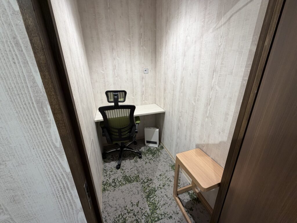 RAKU SPA Station武蔵小金井 コワーキングスペース