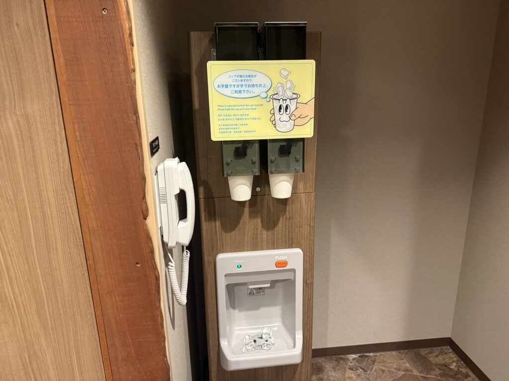 ドーミーイン高崎 無料製氷機と持ち出し用専用カップ