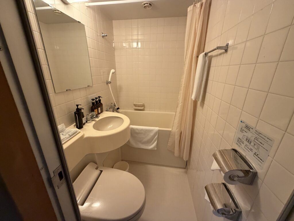 グランドメルキュール伊勢志摩　客室　トイレ　バス