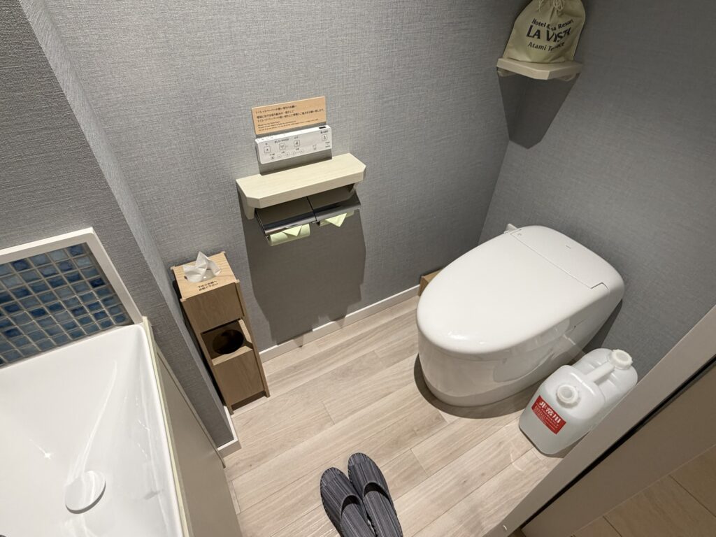 ラビスタ熱海テラスの客室独立トイレ