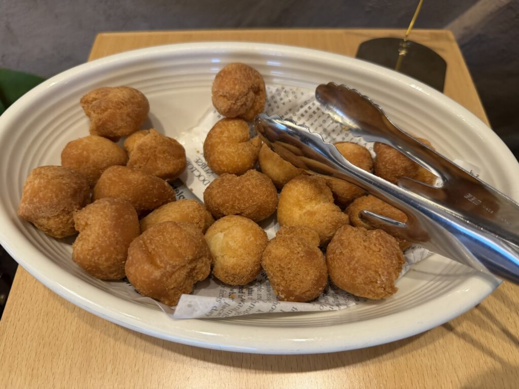 こんがり揚げられたおかず
