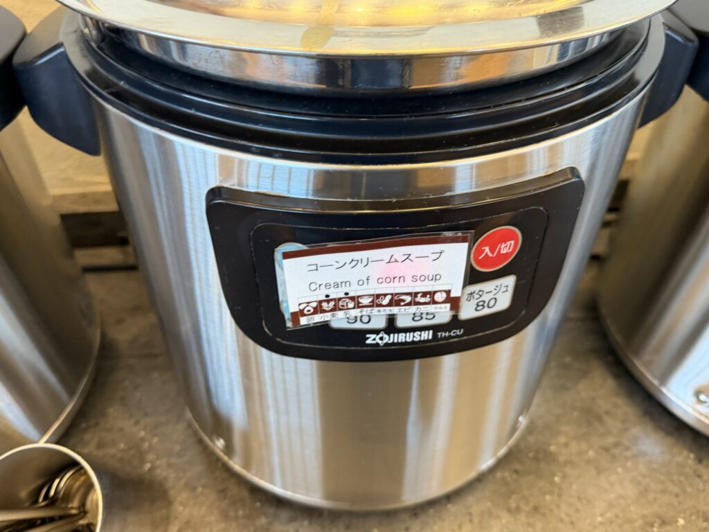 彩り豊かな小鉢料理の数々