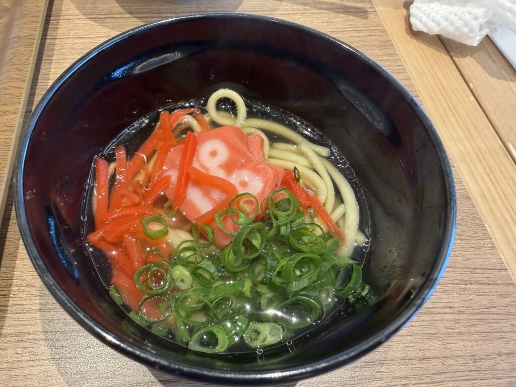 沖縄そばらしき麺料理