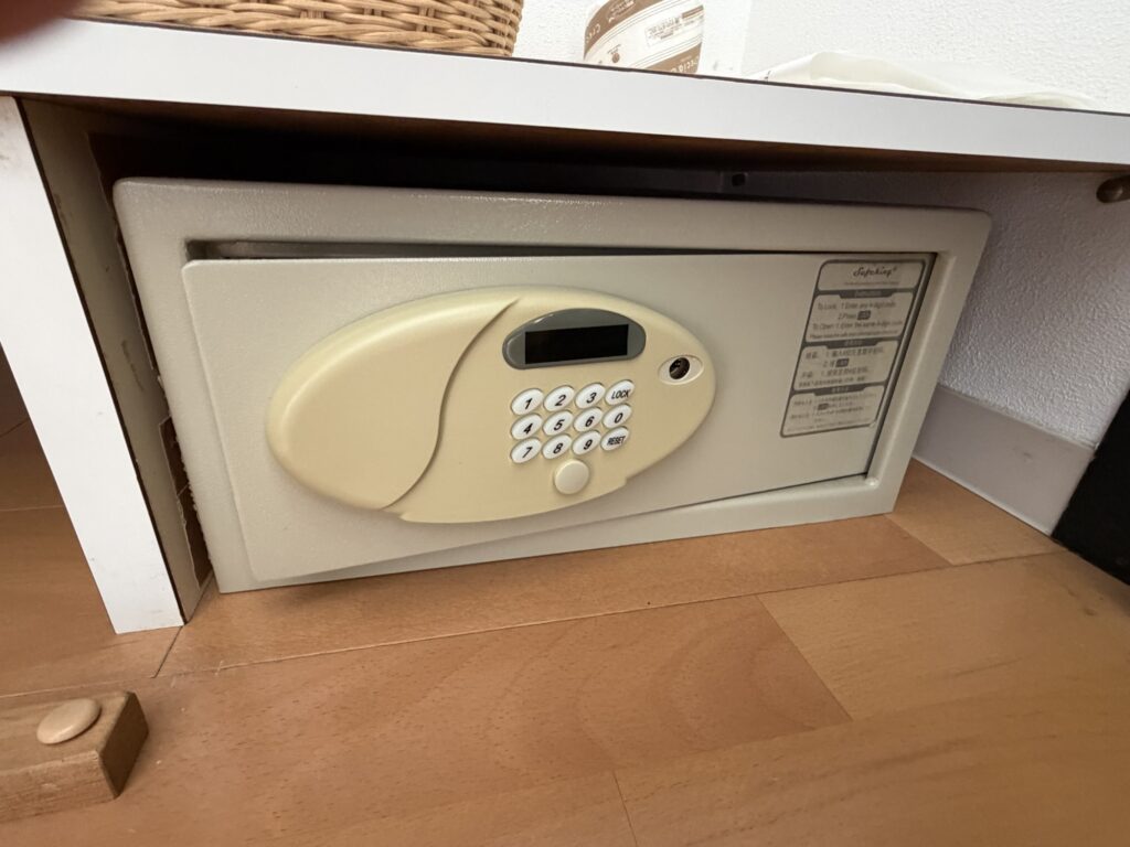 ホテルマハイナの客室のセーフティボックス