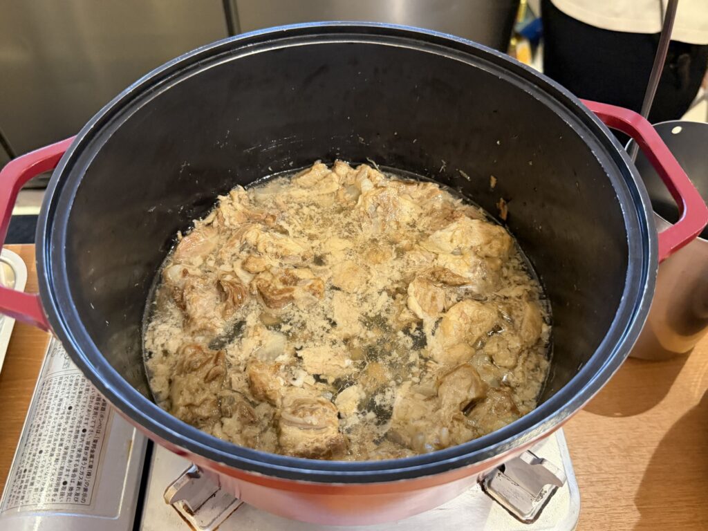 マーセンの朝食ブッフェのあぐー使用沖縄そば