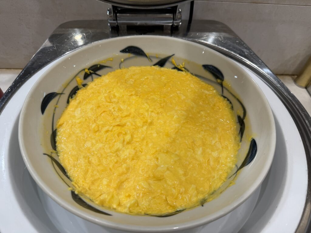 サフランライス風の炊き込みご飯