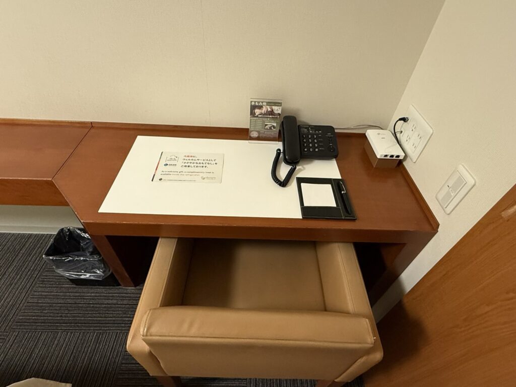 客室の引き出し収納