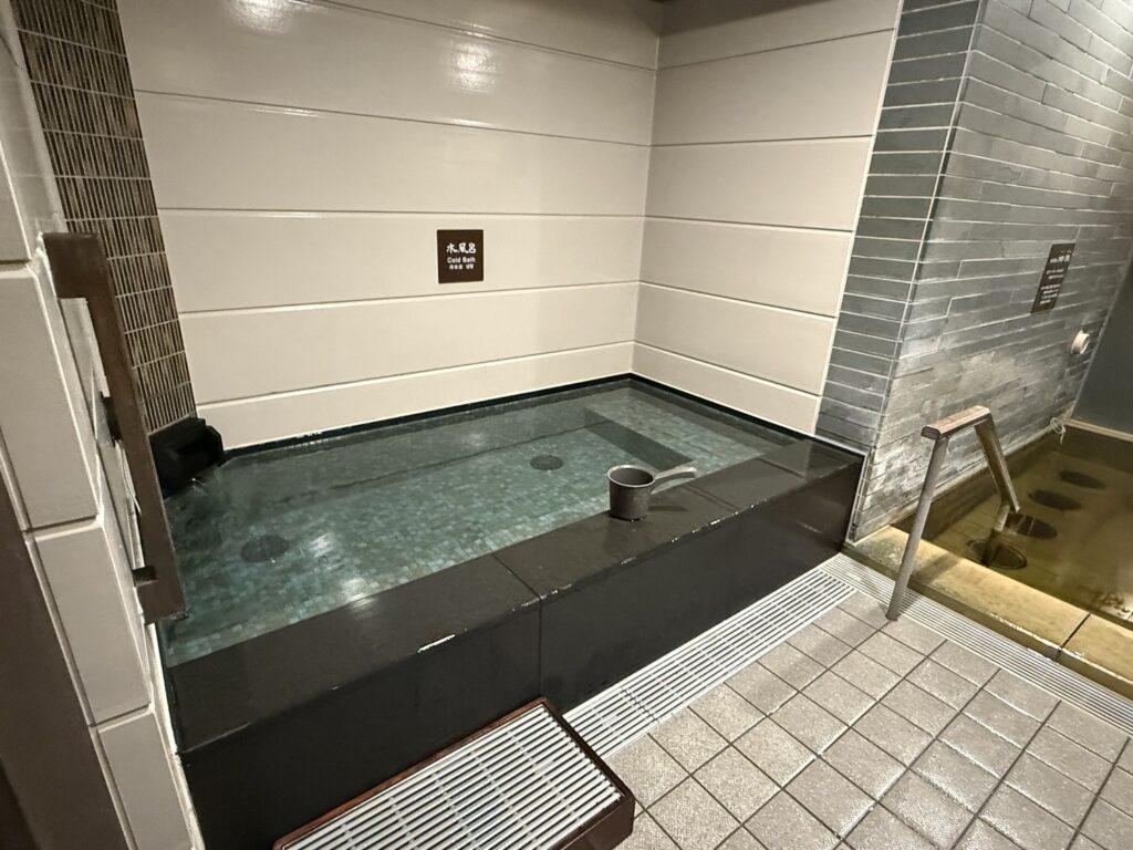 大浴場の湯船