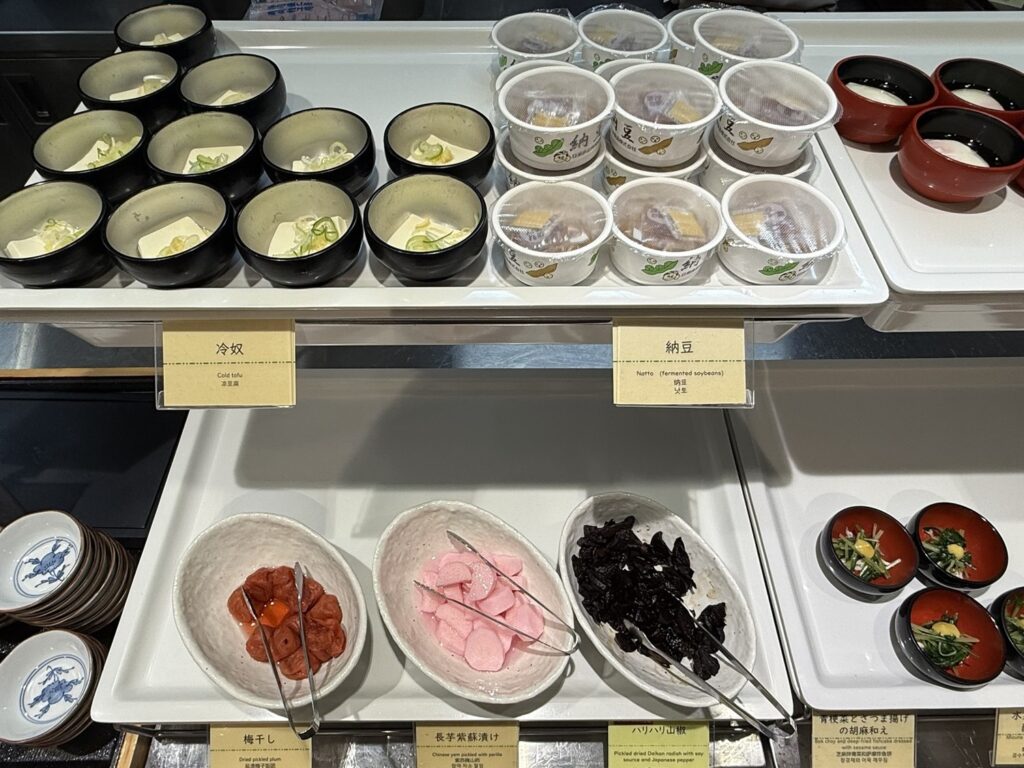 いくらなど海鮮丼のトッピング