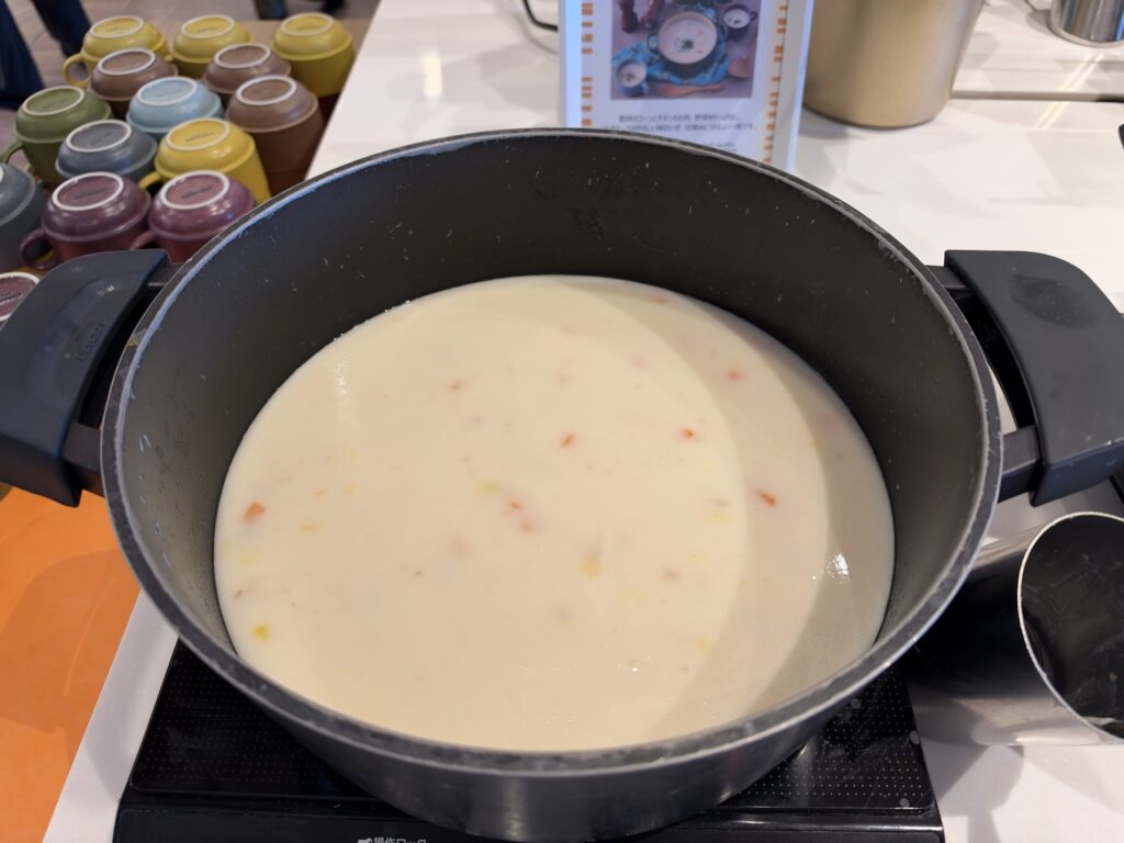 メルキュール長野松代リゾート&スパの朝食「チキンコーンチャウダースープ」