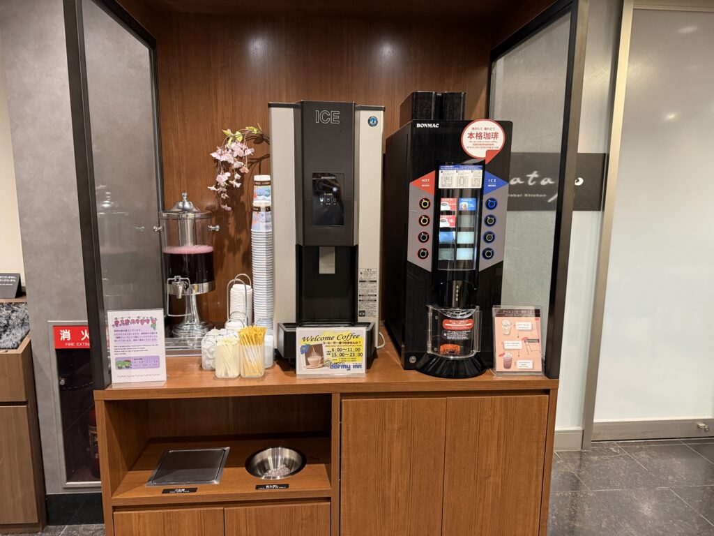 ロビーのドリンクコーナー